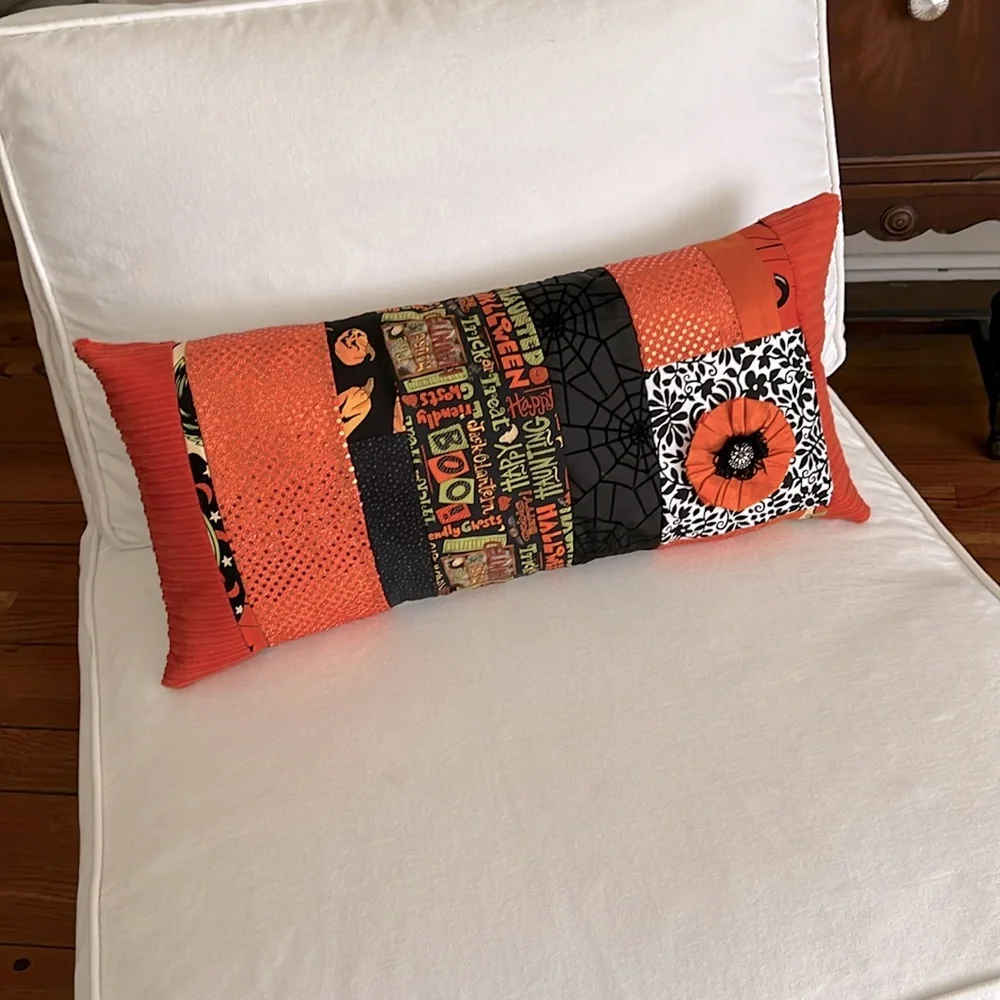 🧡🖤🎃Halloween Patchwork Throw Pillow